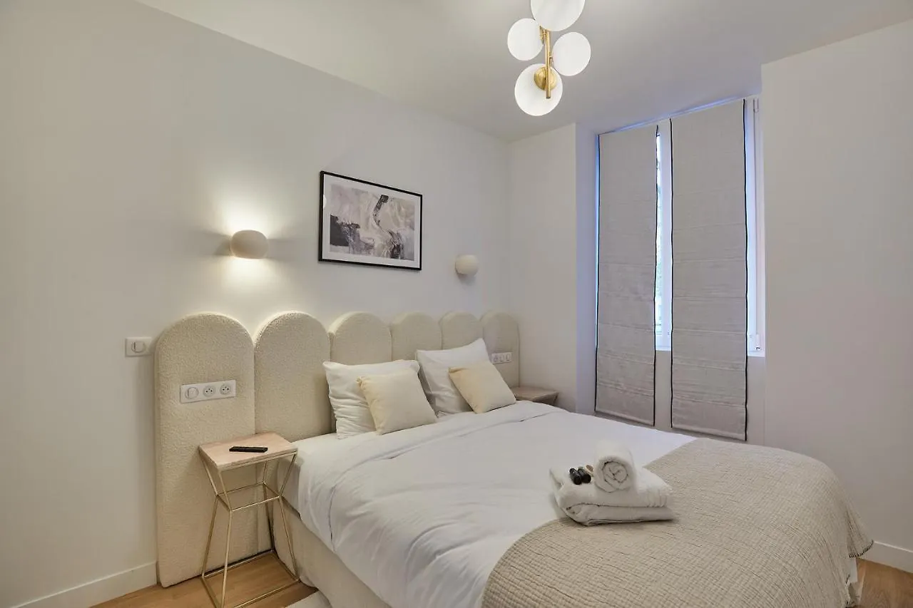 Residense Au Coeur De Paris By Studio Prestige contacts