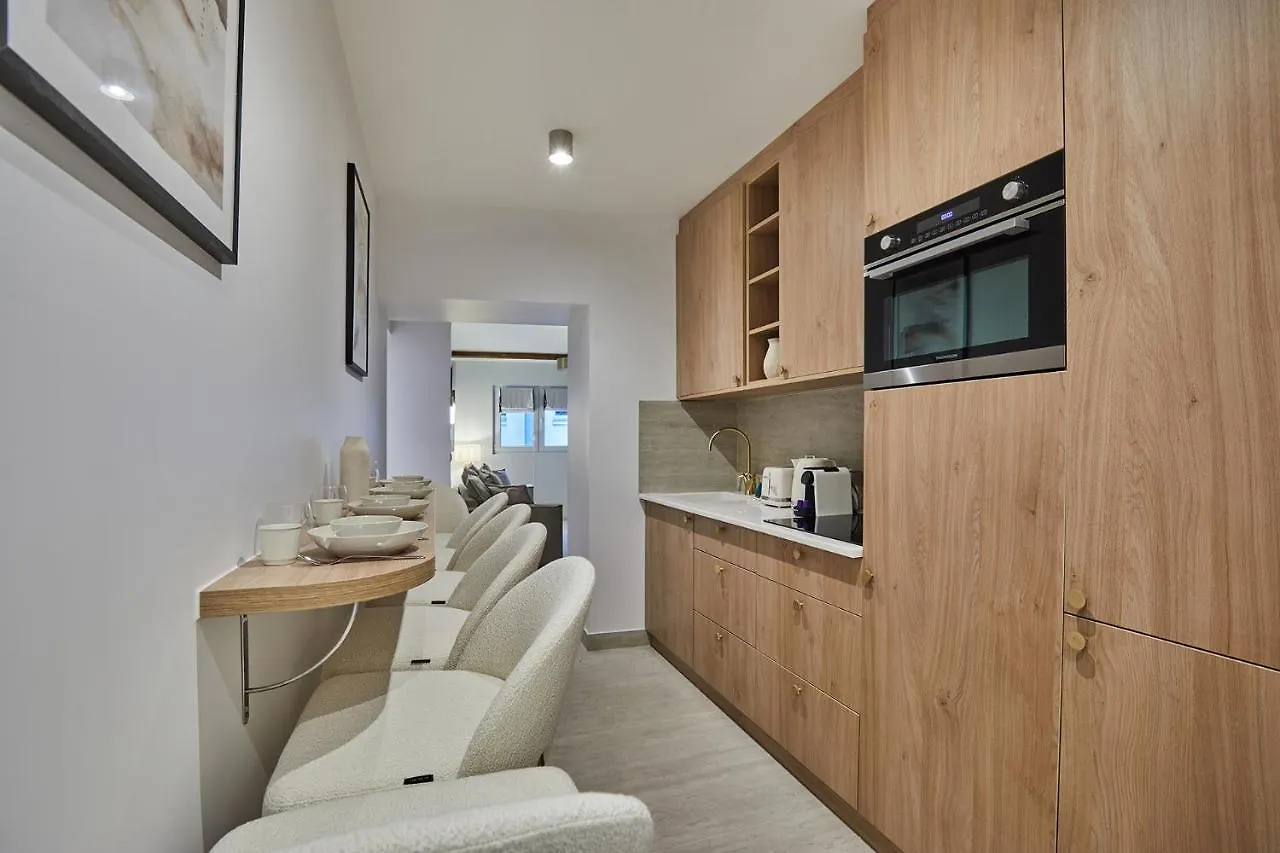 Apartment Residense Au Coeur De Paris By Studio Prestige