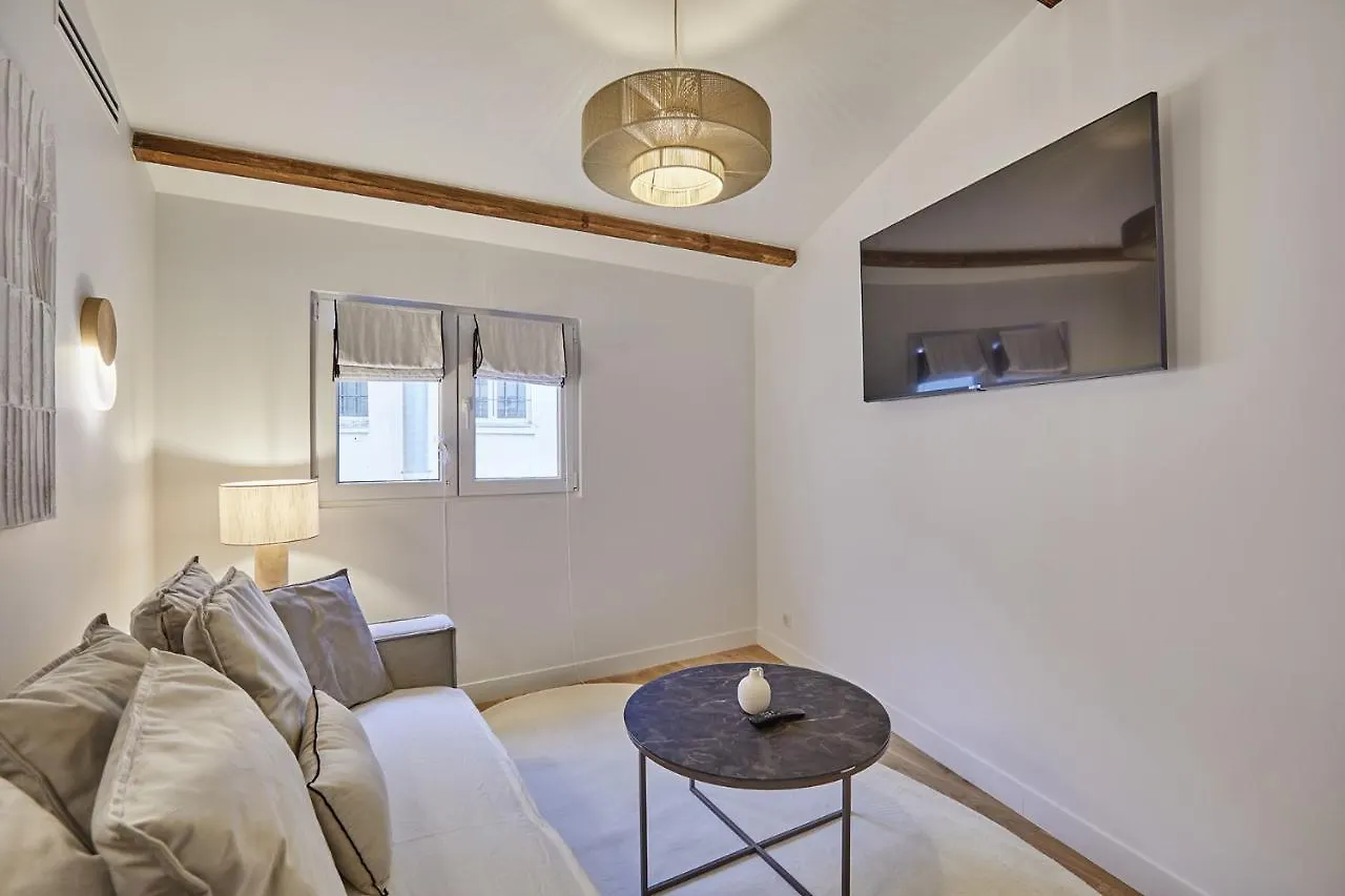 Residense Au Coeur De Paris By Studio Prestige France